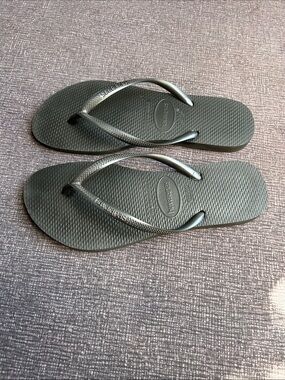 Women’s Havaianas Slim Flip Flops 8.5 39/40